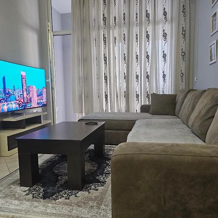 Pleasing Place With Free Parking On Site In Tirana Komuna E Parisit 외부 사진
