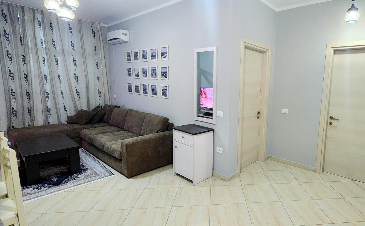 Pleasing Place With Free Parking On Site In Tirana Komuna E Parisit 외부 사진