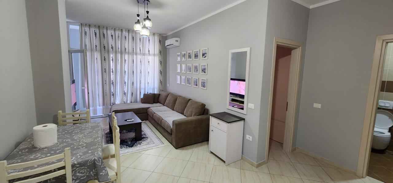 Pleasing Place With Free Parking On Site In Tirana Komuna E Parisit 외부 사진