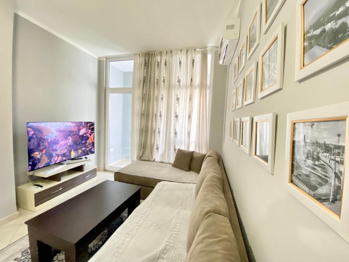 Pleasing Place With Free Parking On Site In Tirana Komuna E Parisit 외부 사진