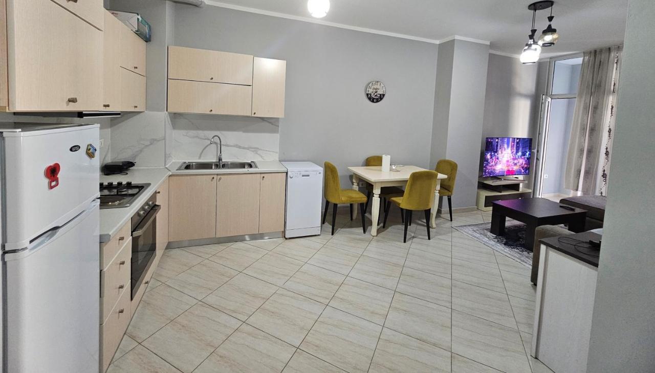 Pleasing Place With Free Parking On Site In Tirana Komuna E Parisit 외부 사진